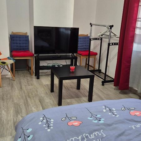 Littlebig Apartment Bukarest Exteriör bild